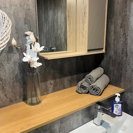 公寓 1 Bed In The Heart Of