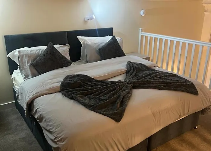 1 Bed In The Heart Of Apartment *